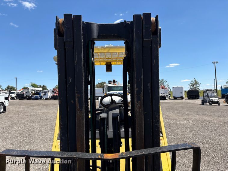 image for item EG9073 2004 Hyster H80XM forklift