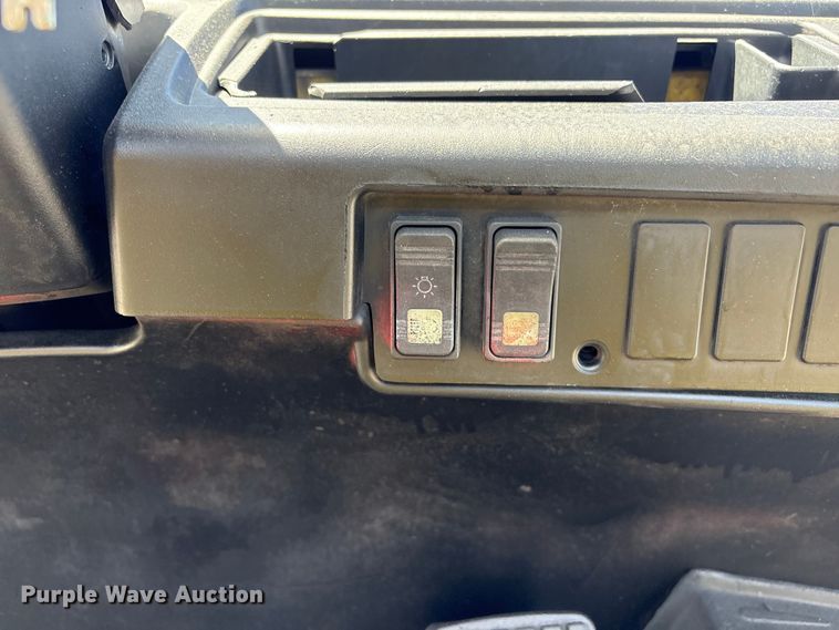 image for item EG9073 2004 Hyster H80XM forklift