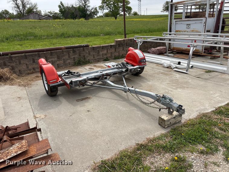 image for item EI5802 2000 U-Haul tow dolly trailer