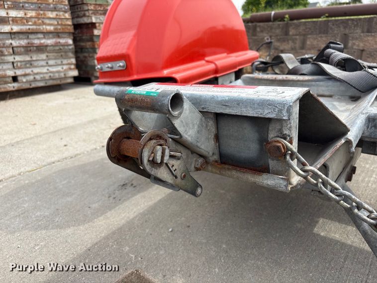 image for item EI5802 2000 U-Haul tow dolly trailer