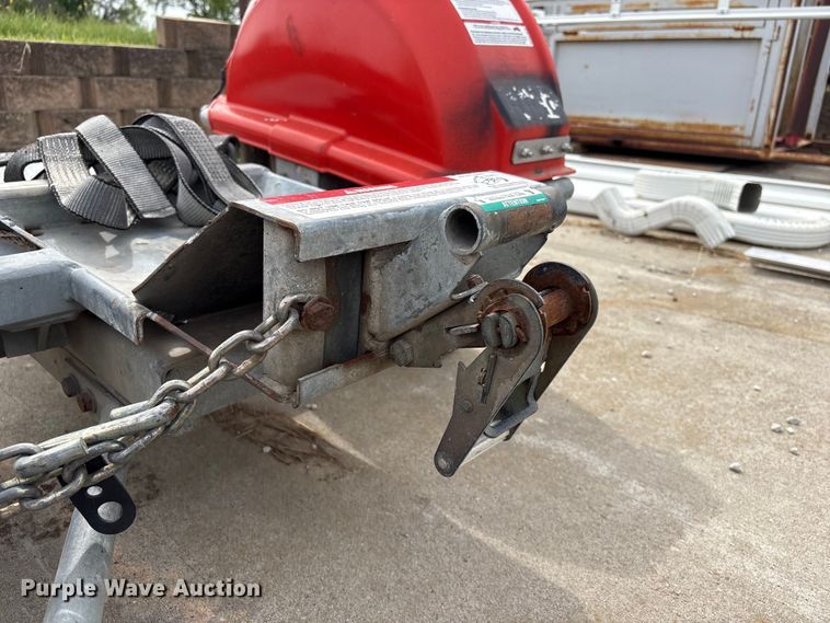 image for item EI5802 2000 U-Haul tow dolly trailer