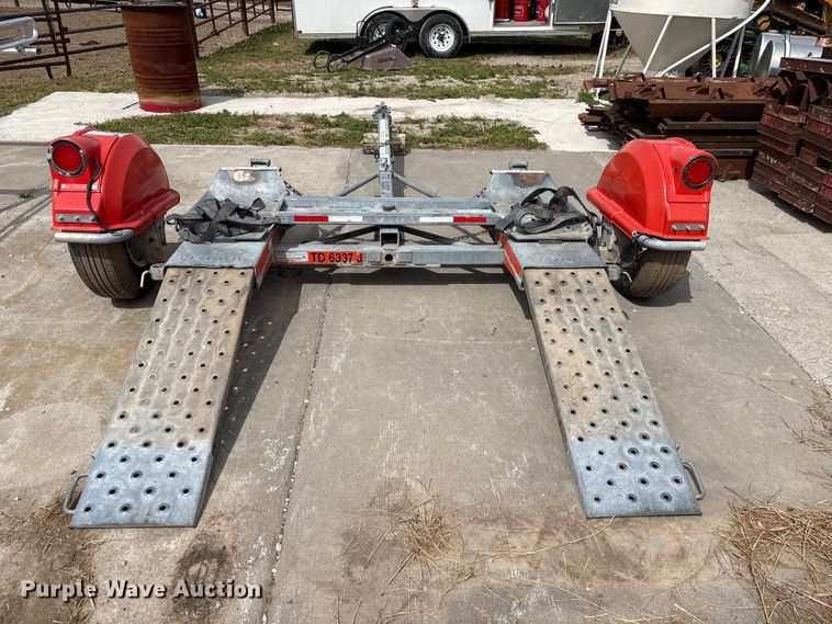 image for item EI5802 2000 U-Haul tow dolly trailer