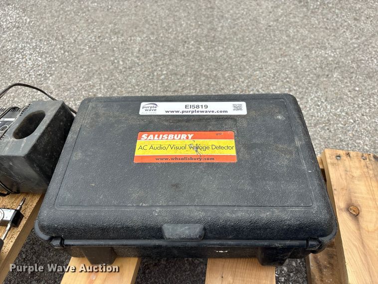image for item EI5819 Tools