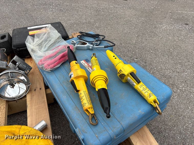 image for item EI5819 Tools