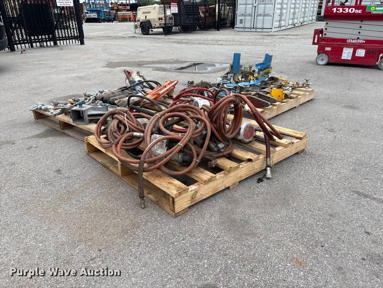 image for item EI5821 Tools