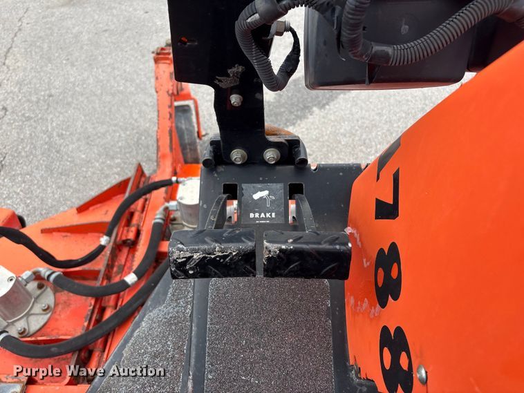 image for item EI5822 2006 Jacobsen HR9016 lawn mower