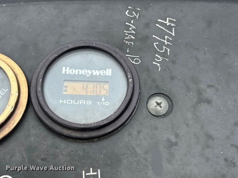 image for item EI5822 2006 Jacobsen HR9016 lawn mower