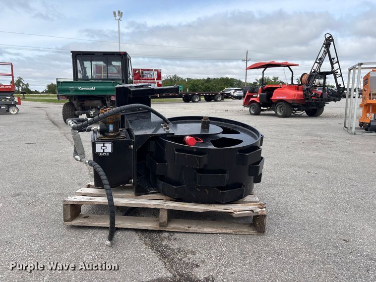 image for item EI5825 2026 Giyi CW44 skid steer compaction wheel