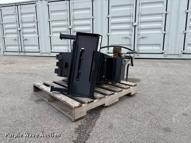 image for item EI5825 2026 Giyi CW44 skid steer compaction wheel