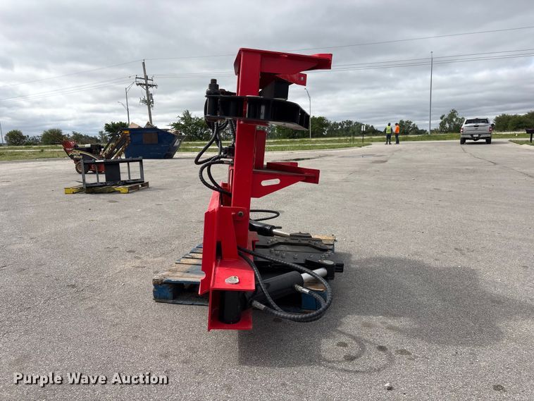 image for item EI5827 2026 Giyi TS75 Skid steer tree shear