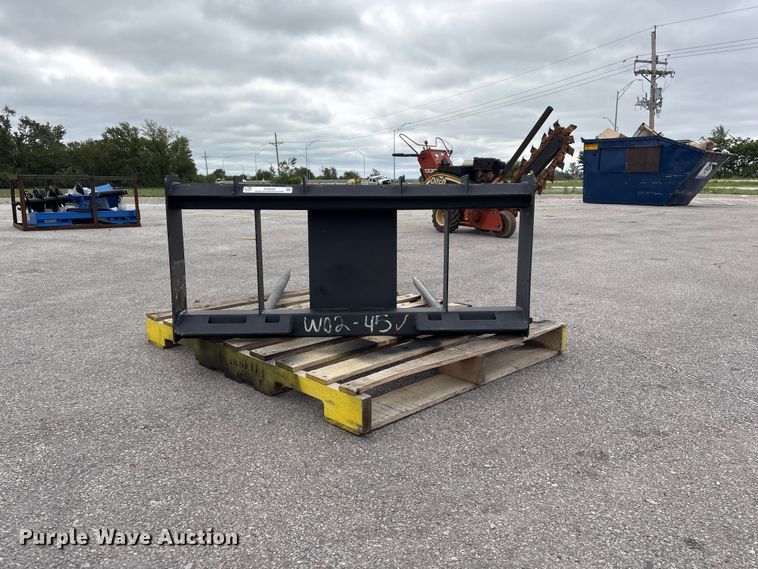 image for item EI5828 Skid steer bale spear