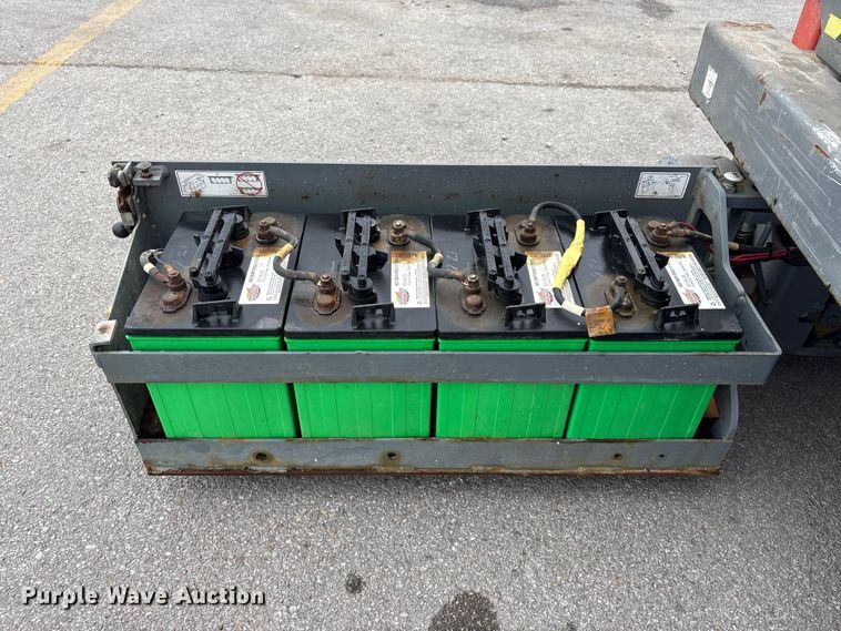 image for item EI5830 2016 Skyjack SJ III-3219 scissor lift