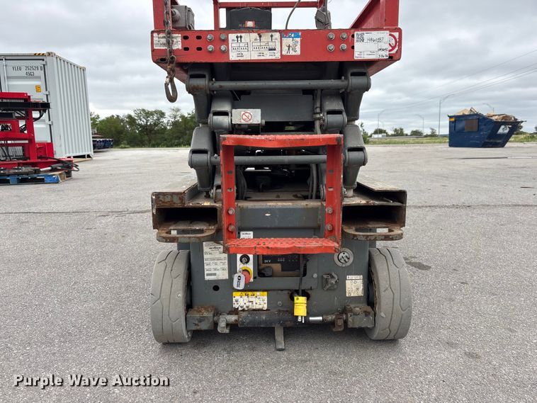 image for item EI5830 2016 Skyjack SJ III-3219 scissor lift