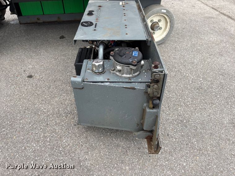 image for item EI5830 2016 Skyjack SJ III-3219 scissor lift