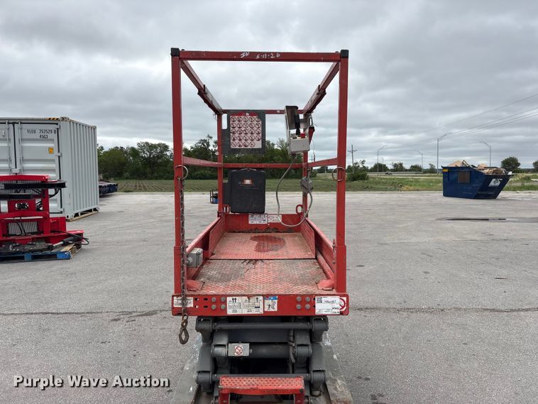 image for item EI5830 2016 Skyjack SJ III-3219 scissor lift
