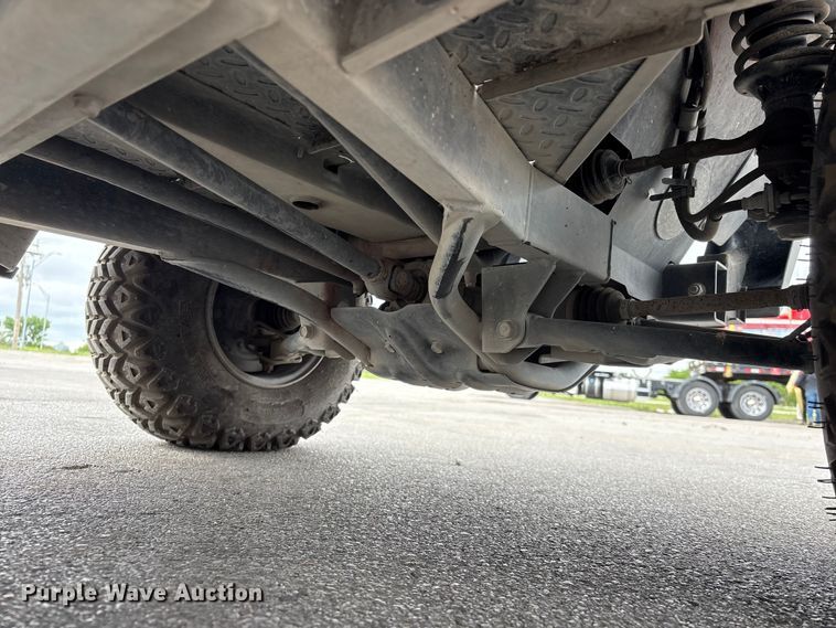 image for item EI5831 2010 Kawasaki Mule 4010 utility vehicle