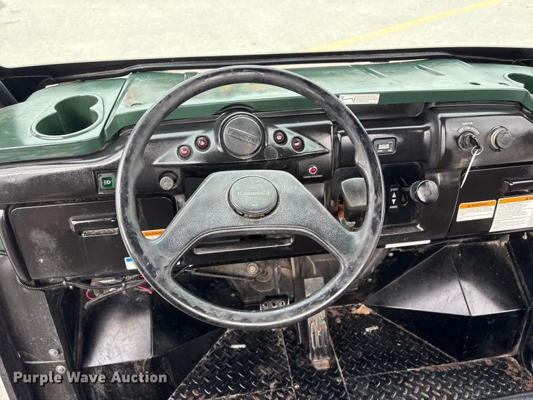 image for item EI5831 2010 Kawasaki Mule 4010 utility vehicle