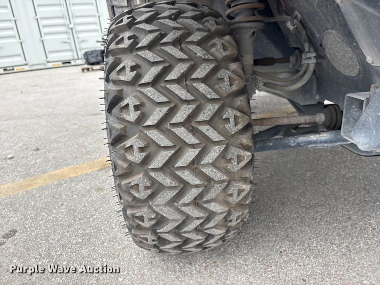 image for item EI5831 2010 Kawasaki Mule 4010 utility vehicle