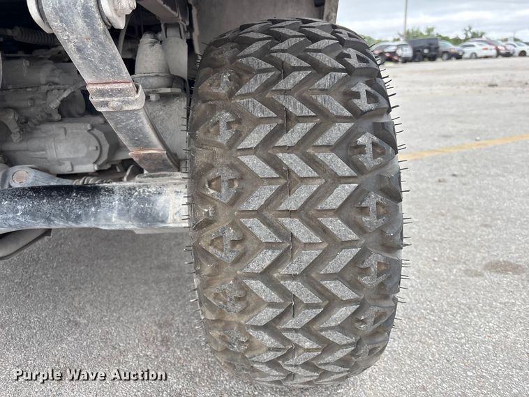 image for item EI5831 2010 Kawasaki Mule 4010 utility vehicle