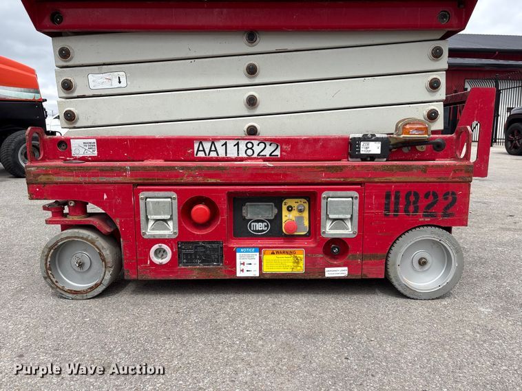 image for item EI5832 2018 MEC 1330SE scissor lift