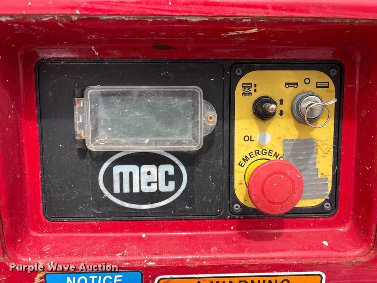 image for item EI5832 2018 MEC 1330SE scissor lift