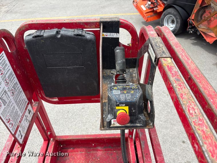 image for item EI5832 2018 MEC 1330SE scissor lift