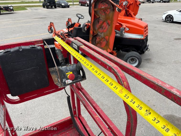 image for item EI5832 2018 MEC 1330SE scissor lift