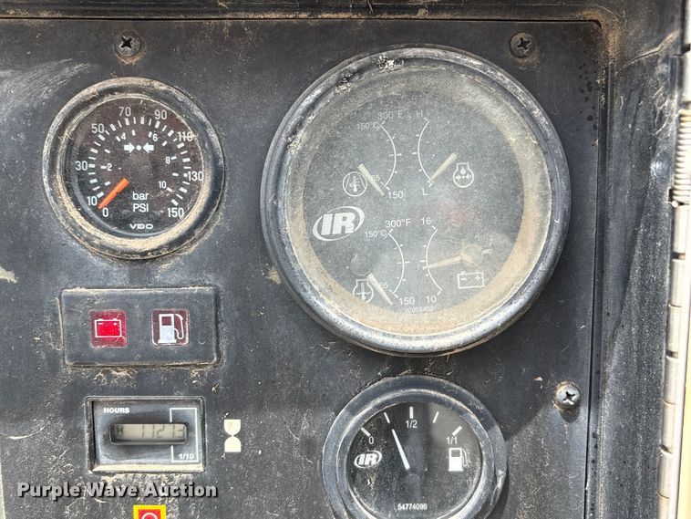image for item EI5833 2005 Ingersoll - Rand P185WJDU air compressor