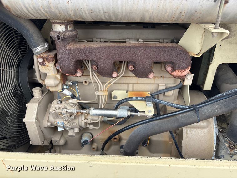 image for item EI5833 2005 Ingersoll - Rand P185WJDU air compressor