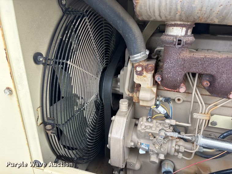 image for item EI5833 2005 Ingersoll - Rand P185WJDU air compressor