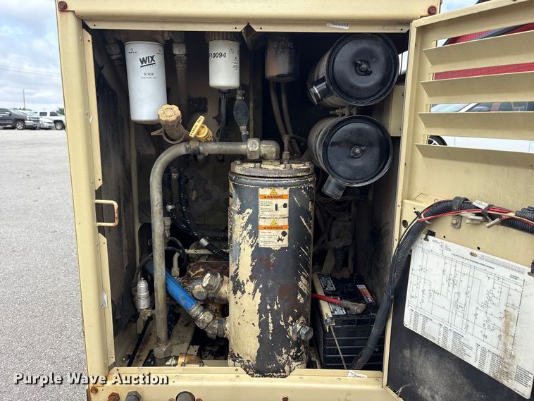 image for item EI5833 2005 Ingersoll - Rand P185WJDU air compressor