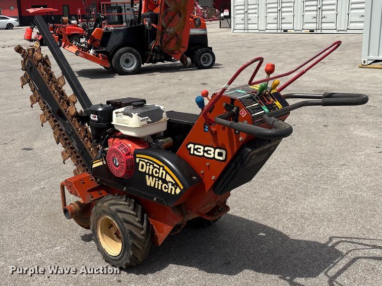 image for item EI5836 2003 Ditch Witch 1330HE trencher