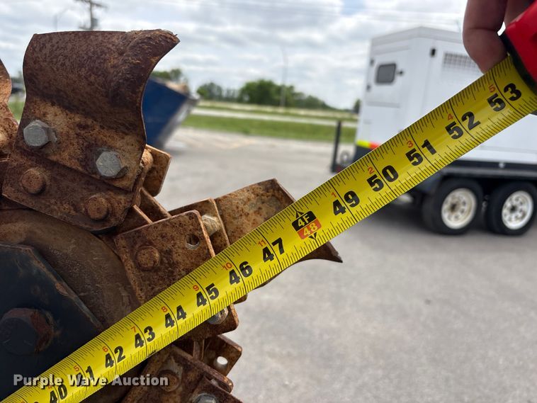 image for item EI5836 2003 Ditch Witch 1330HE trencher