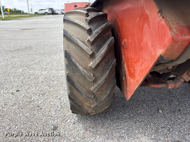 image for item EI5836 2003 Ditch Witch 1330HE trencher