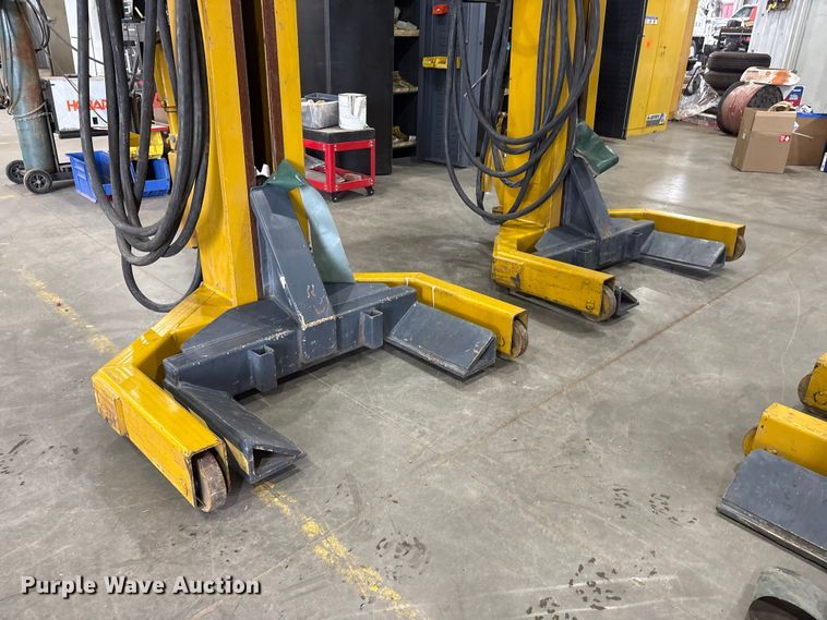 image for item EI5837 1994 Sefac 1200M65 four post automotive lift