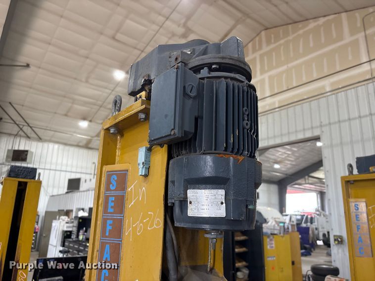 image for item EI5837 1994 Sefac 1200M65 four post automotive lift