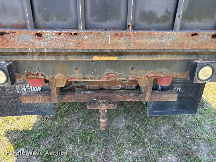 image for item EO4243 2006 Ford F350 Super Duty dump bed pickup truck