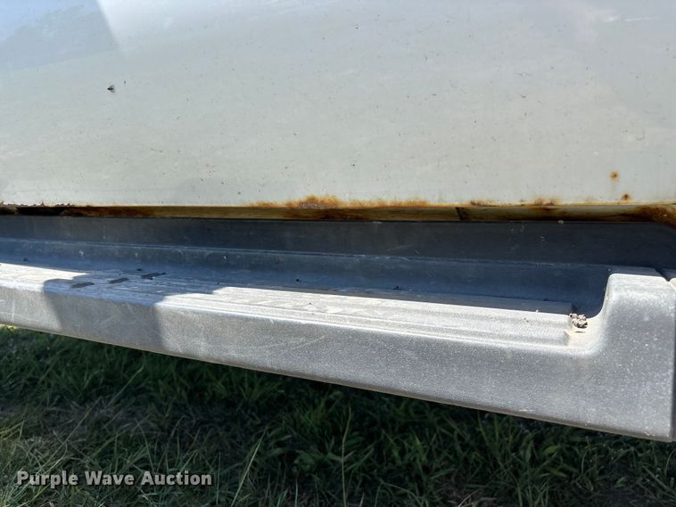 image for item EO4243 2006 Ford F350 Super Duty dump bed pickup truck