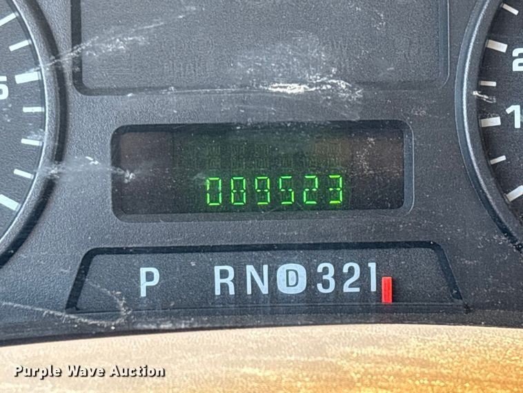 image for item EO4243 2006 Ford F350 Super Duty dump bed pickup truck