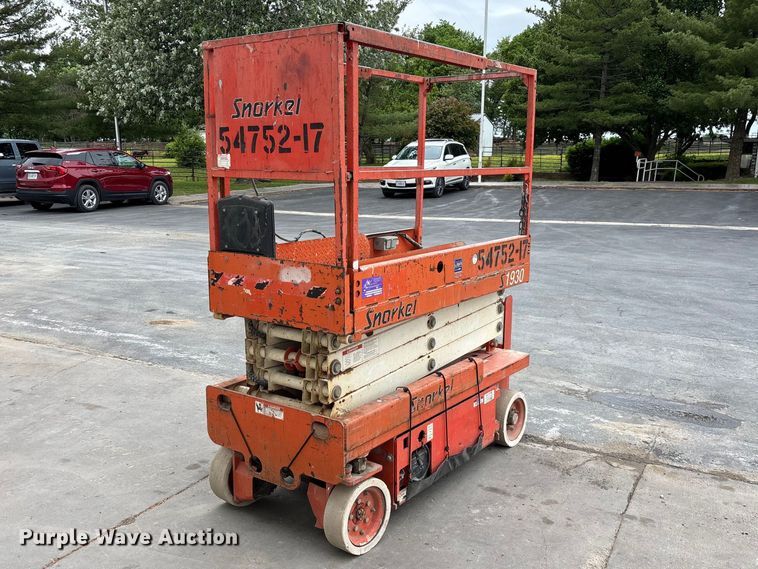 image for item EO4244 Snorkel S1930 scissor lift