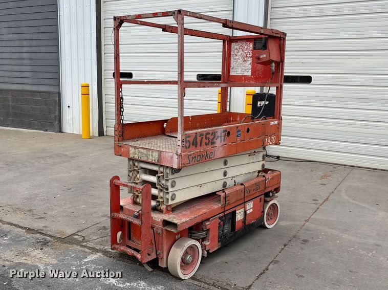 image for item EO4244 Snorkel S1930 scissor lift