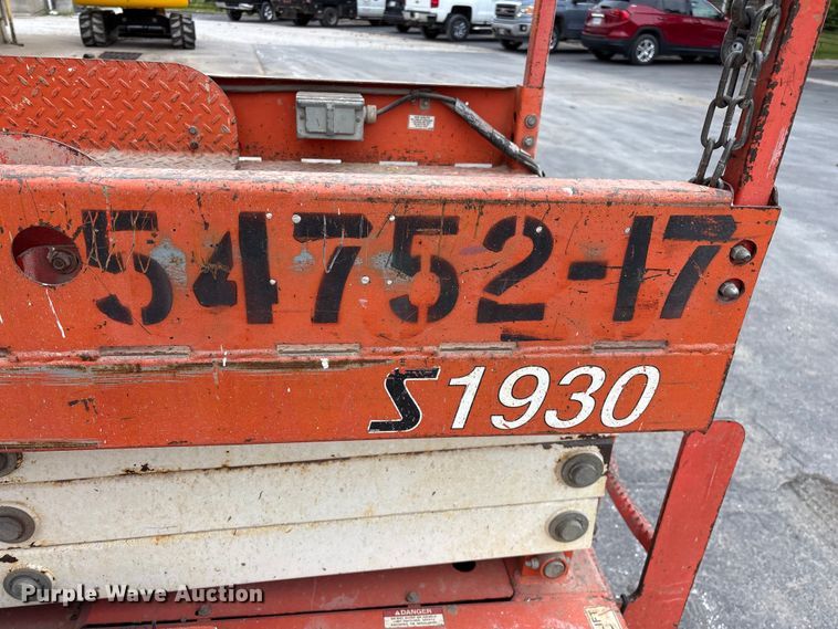image for item EO4244 Snorkel S1930 scissor lift