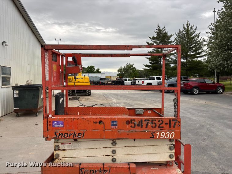 image for item EO4244 Snorkel S1930 scissor lift