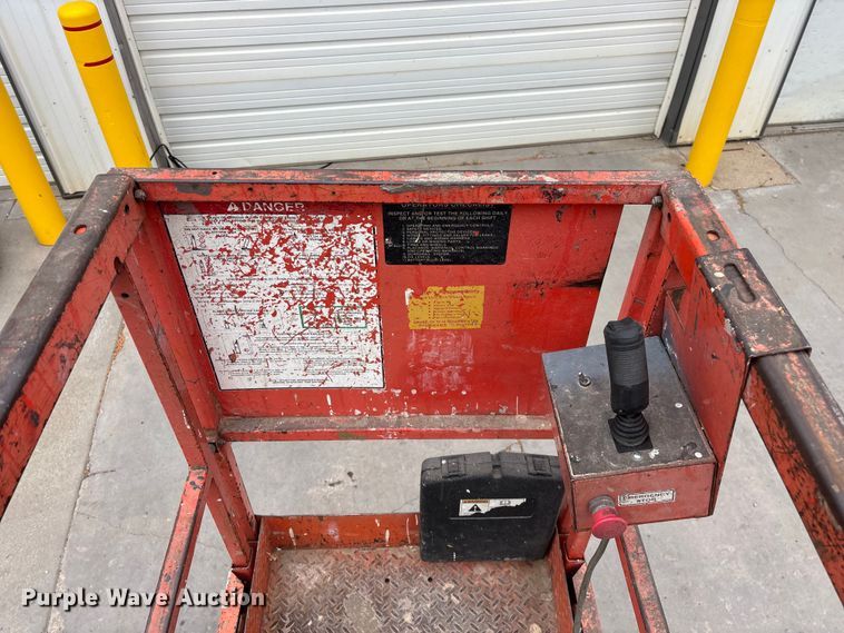 image for item EO4244 Snorkel S1930 scissor lift