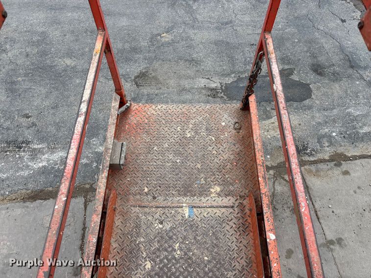 image for item EO4244 Snorkel S1930 scissor lift