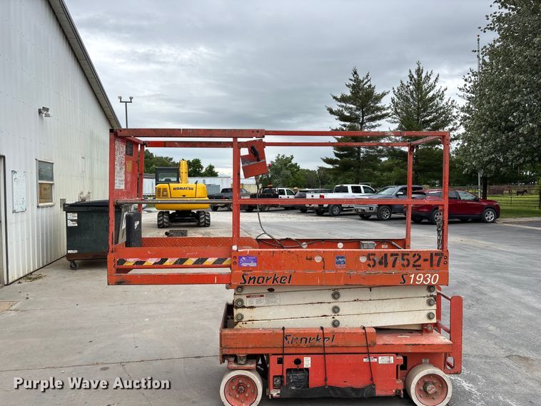image for item EO4244 Snorkel S1930 scissor lift