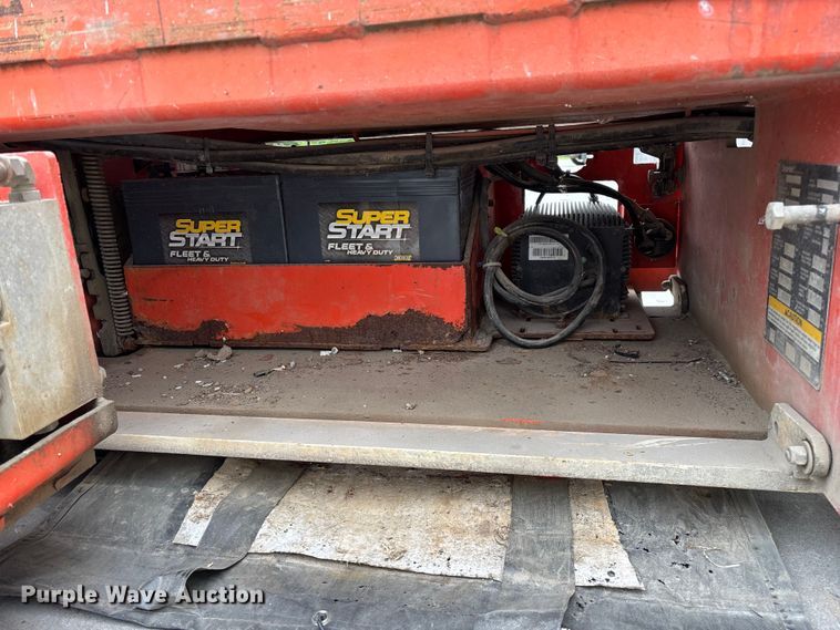 image for item EO4244 Snorkel S1930 scissor lift