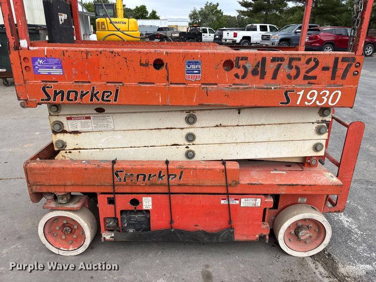 image for item EO4244 Snorkel S1930 scissor lift