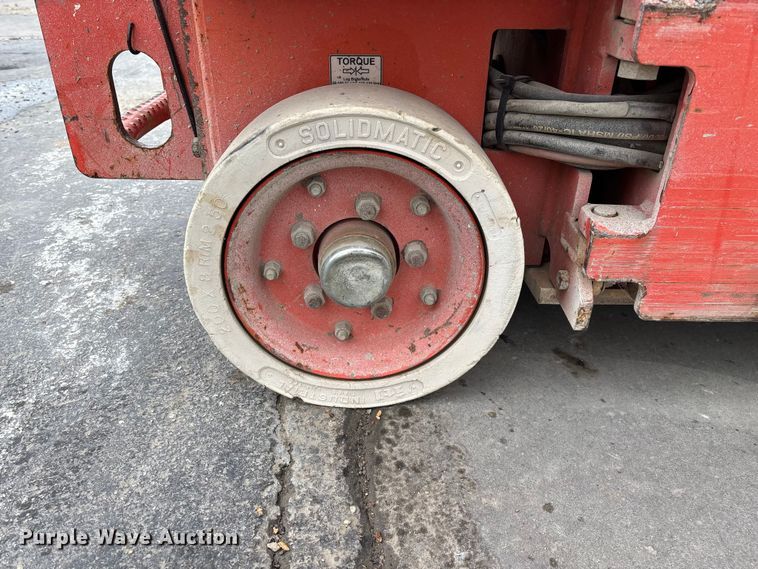 image for item EO4244 Snorkel S1930 scissor lift