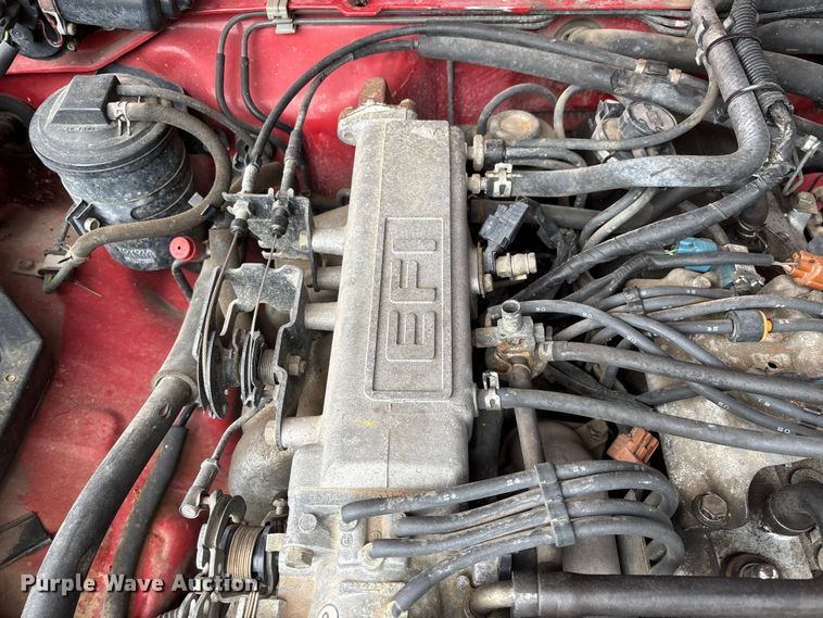 image for item EO4249 1992 Toyota DLX pickup truck